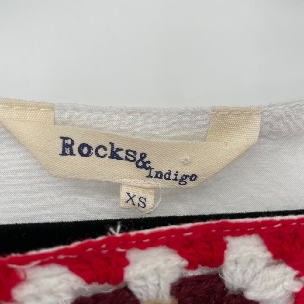 Rocks & Indigo Boho Top Size XS X-Small White Red Rayon Crocheted Lace Up Womens - Picture 4 of 7